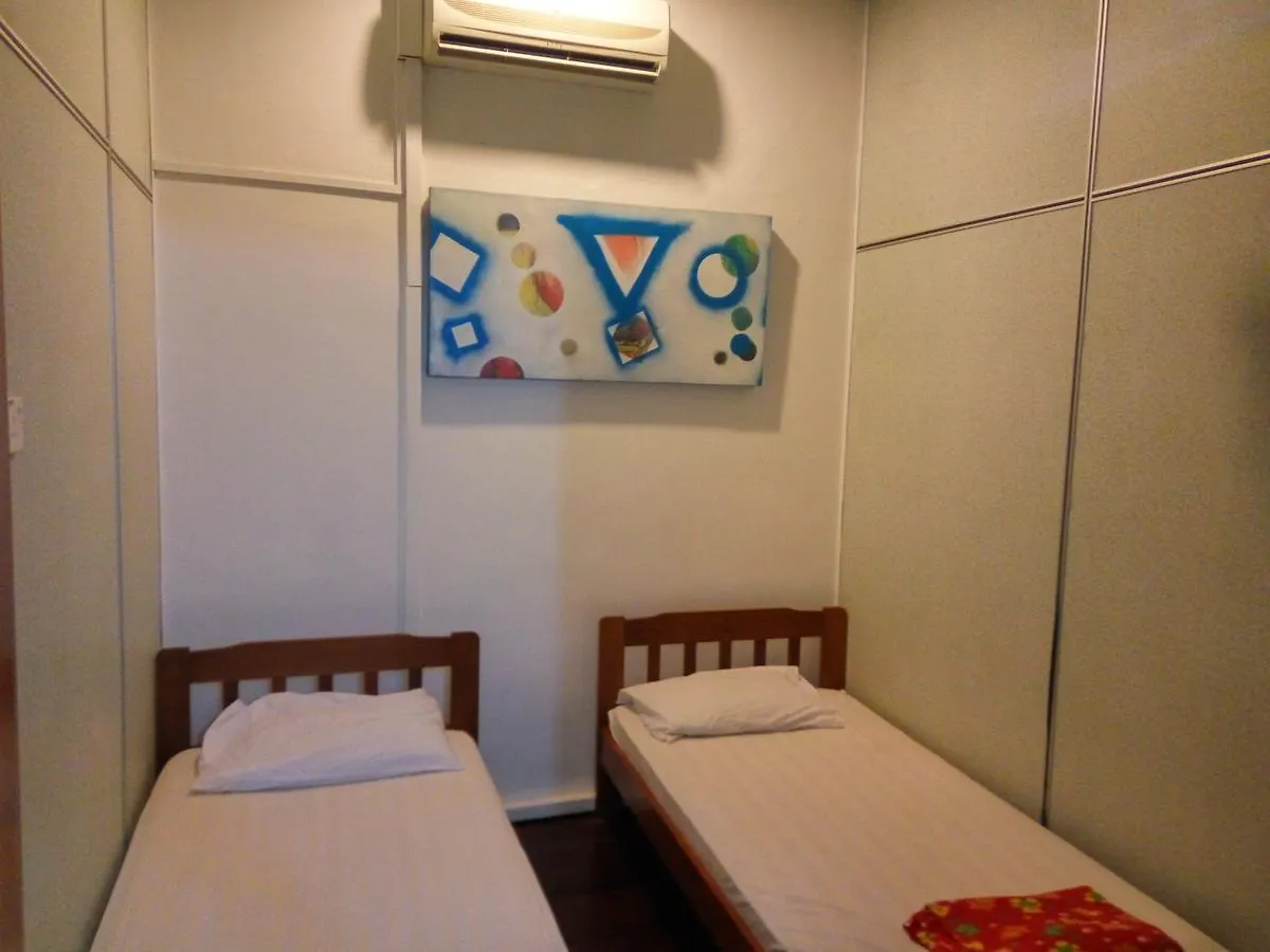 Discovery Cafe And Guesthouse Malacca Malesia